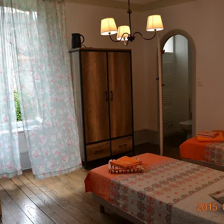 Mere Elvira Guest house